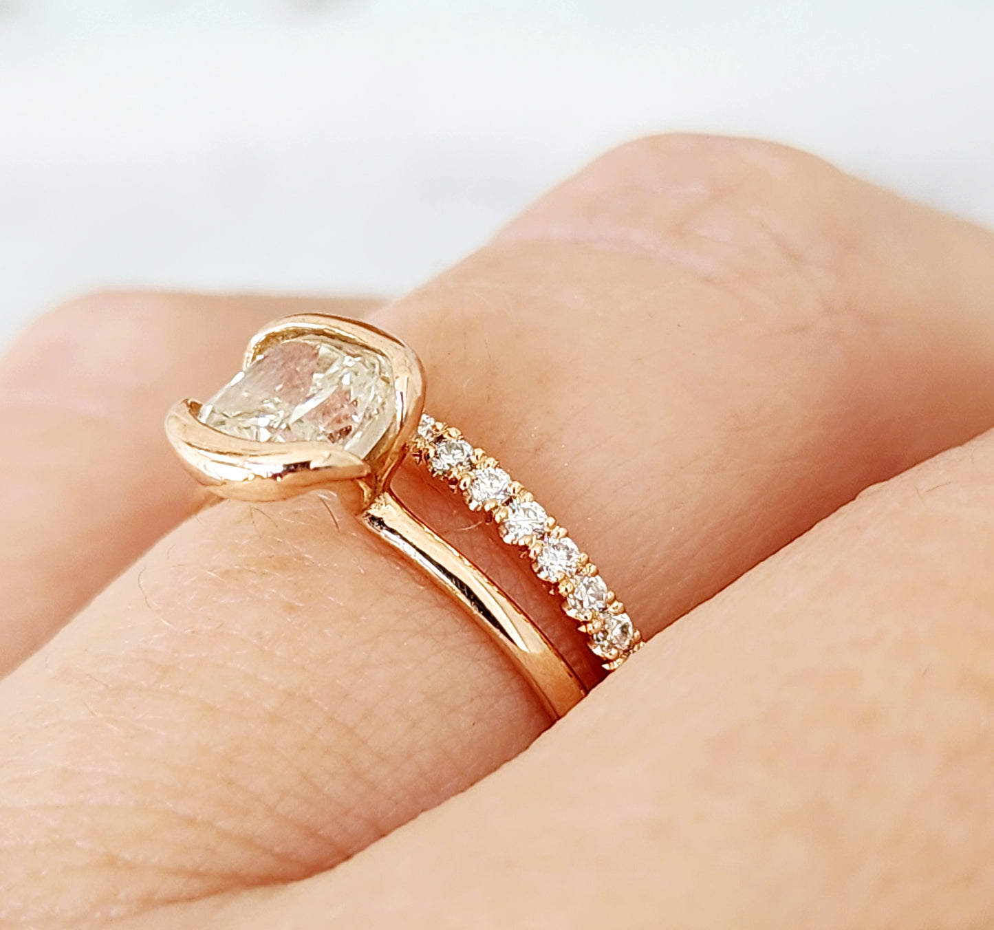 Dainty Side Band