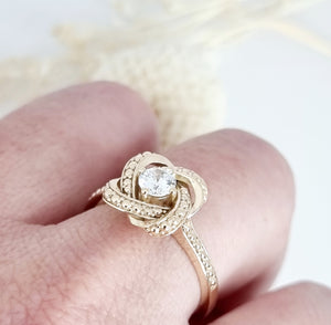 Mother and Daughter knot ring - Gold