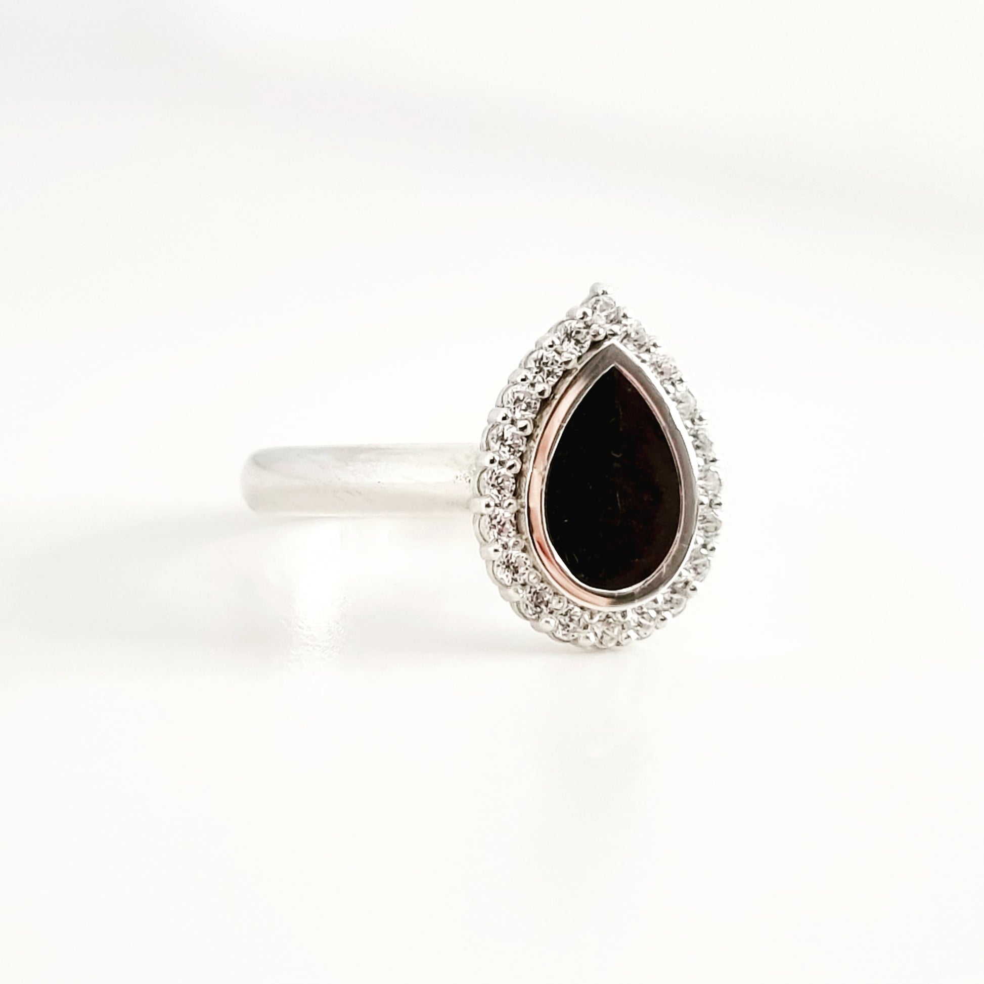 Teardrop - Cremation Ring